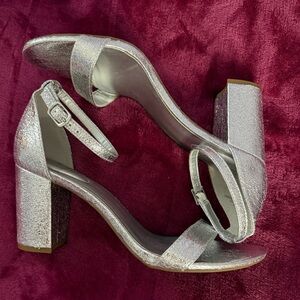 Bandolino Shimmering Silver Heels